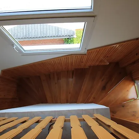 Fausztland アパート