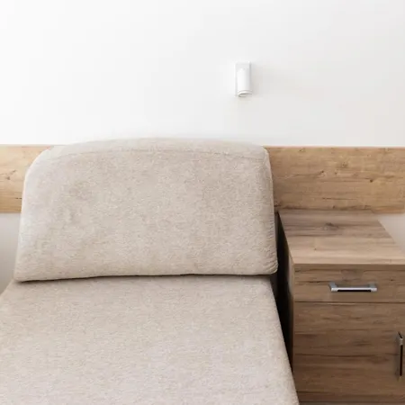 アパート Fausztland *